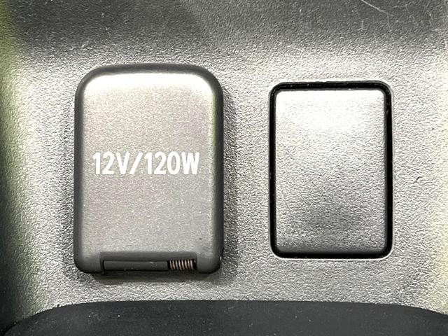 プリウス S 衝突軽減装置 ナビゲーション バックカメラ レーダークルーズコントロール オートハイビーム ETC シートリフター ステアリングスイッチ 革巻きステアリング LEDヘッドライト オートライト(61枚目)