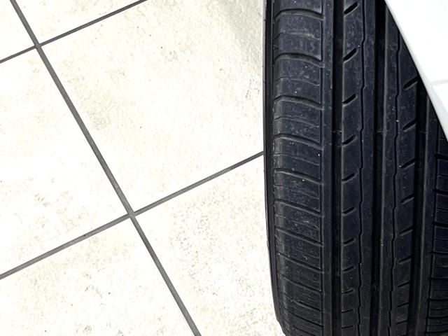 ノート e-パワー メダリスト 純正SDナビ 衝突被害軽減システム レーダークルーズ 禁煙車 ハーフレザーシート ドラレコ コーナーセンサー スマートキー LEDヘッド 車線逸脱警報 オートライト オートエアコン(53枚目)