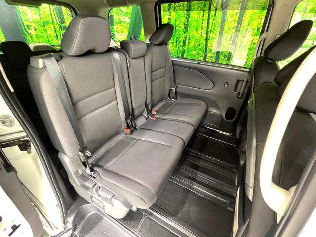 セレナ G 純正9型ナビ 全周囲カメラ プロパイロット 禁煙車 ドラレコ ETC LEDヘッド パークアシスト オートライト オートエアコン スマートキー 電動格納ミラー バニティミラー(9枚目)