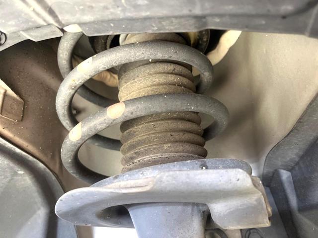 セレナ G 純正9型ナビ 全周囲カメラ プロパイロット 禁煙車 ドラレコ ETC LEDヘッド パークアシスト オートライト オートエアコン スマートキー 電動格納ミラー バニティミラー(21枚目)