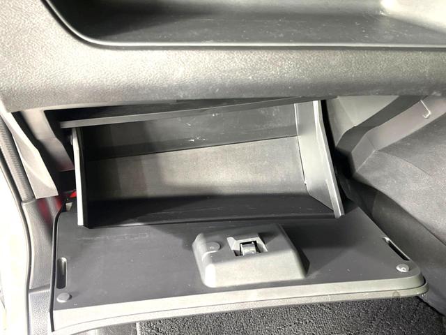 セレナ G 純正9型ナビ 全周囲カメラ プロパイロット 禁煙車 ドラレコ ETC LEDヘッド パークアシスト オートライト オートエアコン スマートキー 電動格納ミラー バニティミラー(53枚目)