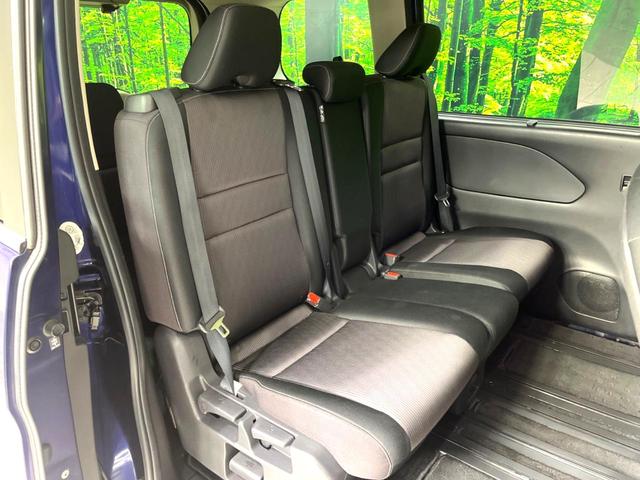 セレナ ハイウェイスター 禁煙車 純正9型ナビ 後席モニター 全周囲カメラ ハンズフリー両側電動スライドドア 衝突軽減装置 プロパイロット ドライブレコーダー ETC リアオートエアコン LEDヘッドライト(10枚目)