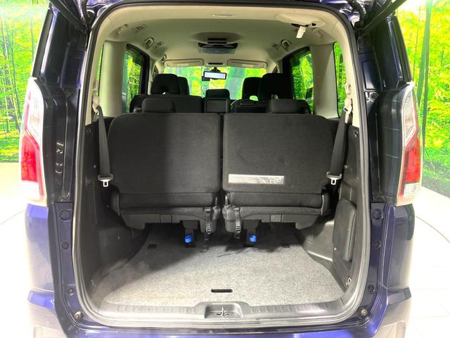 セレナ ハイウェイスター 禁煙車 純正9型ナビ 後席モニター 全周囲カメラ ハンズフリー両側電動スライドドア 衝突軽減装置 プロパイロット ドライブレコーダー ETC リアオートエアコン LEDヘッドライト(45枚目)