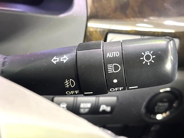 アルファード 240S タイプゴールド サンルーフ 後席モニター 純正ナビ バックカメラ 両側電動スライドドア パワーバックドア bluetooth ドラレコ ETC オートライト オートエアコン スマートキー 電動格納ミラー(37枚目)