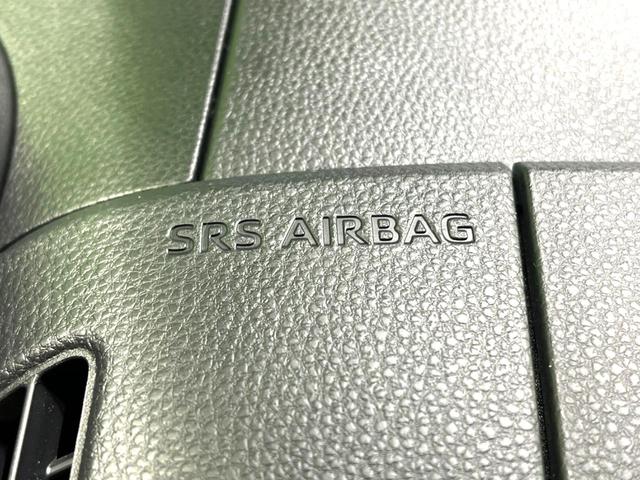 ノア S-Z 現行 後席モニター 純正10.5型ディスプレイオーディオ オットマン パワーバックドア 両側電動スライドドア レーダークルーズコントロール bluetooth フルセグ 前席&中列席シートヒーター(53枚目)