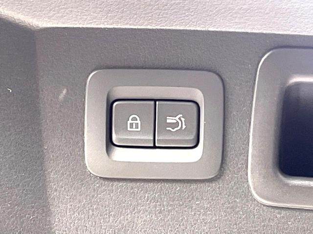 CX-60 XD-ハイブリッド プレミアムスポーツ サンルーフ 純正12.3ナビ 全周囲カメラ BOSEサウンド 衝突被害軽減システム レーダークルーズ 禁煙車 全席シートヒーター 前席シートエアコン ドラレコ コーナーセンサー スマートキー(51枚目)