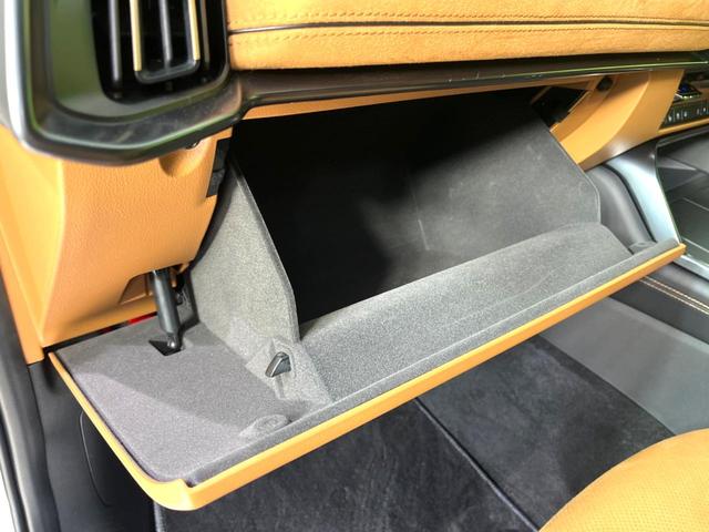 CX-60 XD-ハイブリッド プレミアムスポーツ サンルーフ 純正12.3ナビ 全周囲カメラ BOSEサウンド 衝突被害軽減システム レーダークルーズ 禁煙車 全席シートヒーター 前席シートエアコン ドラレコ コーナーセンサー スマートキー(61枚目)