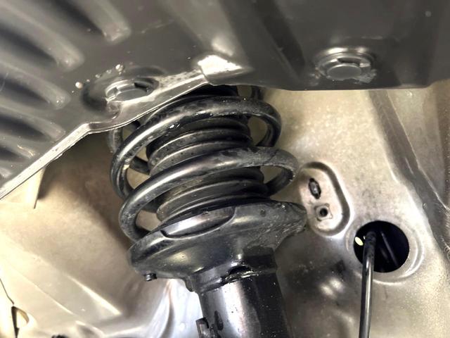 スペーシアカスタム ハイブリッドGS 全周囲カメラ 電動スライドドア 衝突軽減装置 SDナビ スマートキー シートヒーター LEDヘッド LEDフォグ クリアランスソナー オートマチックハイビーム ステアリングスイッチ オートエアコン(20枚目)