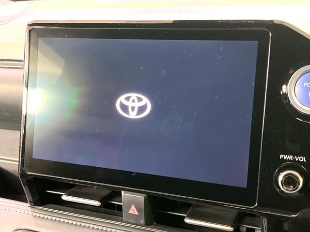 ヴォクシー ハイブリッドＳ－Ｚ　両側電動スライドドア　純正１０．５型ディスプレイオーディオ　バックカメラ　１００Ｖ電源　衝突被害軽減システム　禁煙車　ハーフレザーシート　コーナーセンサー　スマートキー　ＬＥＤヘッド　ＥＴＣ２．０（4枚目）