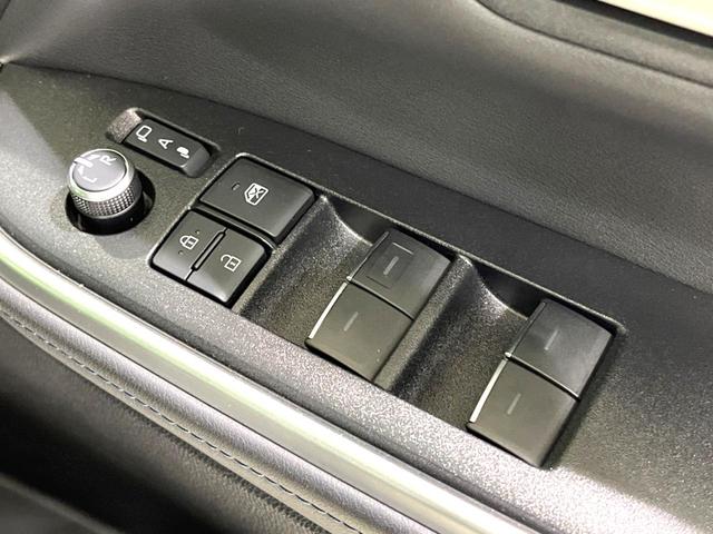 ヴォクシー ハイブリッドＳ－Ｚ　両側電動スライドドア　純正１０．５型ディスプレイオーディオ　バックカメラ　１００Ｖ電源　衝突被害軽減システム　禁煙車　ハーフレザーシート　コーナーセンサー　スマートキー　ＬＥＤヘッド　ＥＴＣ２．０（39枚目）