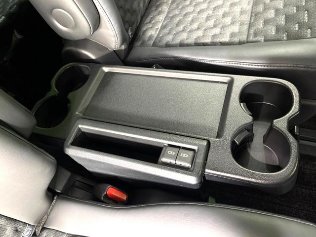 ヴォクシー ハイブリッドＳ－Ｚ　両側電動スライドドア　純正１０．５型ディスプレイオーディオ　バックカメラ　１００Ｖ電源　衝突被害軽減システム　禁煙車　ハーフレザーシート　コーナーセンサー　スマートキー　ＬＥＤヘッド　ＥＴＣ２．０（63枚目）