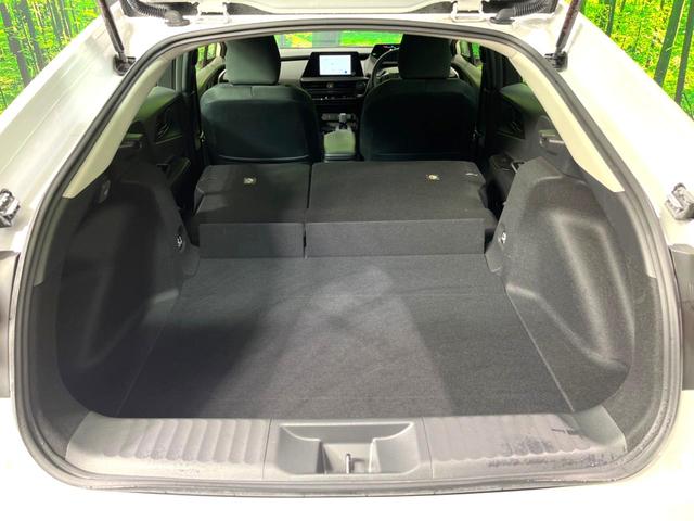 プリウス Ｘ　現行モデル　禁煙車　純正ディスプレイオーディオ　ブラインドスポットモニター　衝突軽減装置　ＡＣ１００Ｖ電源　ビルトインＥＴＣ　ドラレコ　純正革巻きステアリング　ステアリングスイッチ（11枚目）