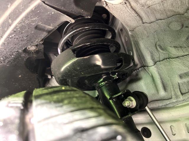 プリウス Ｘ　現行モデル　禁煙車　純正ディスプレイオーディオ　ブラインドスポットモニター　衝突軽減装置　ＡＣ１００Ｖ電源　ビルトインＥＴＣ　ドラレコ　純正革巻きステアリング　ステアリングスイッチ（24枚目）