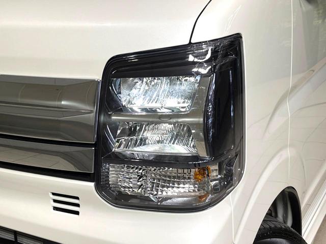 【ＬＥＤヘッドライト】悪天候や夜間走行時も良好な視界を確保し安心して運転できる高輝度ＬＥＤヘッドライトを装備！点灯速度が早く、消費電力も抑えられています。