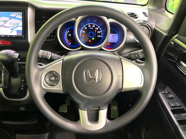 Ｎ－ＢＯＸカスタム Ｇ・Ｌパッケージ　衝突軽減　電動スライドドア　ＳＤナビ　バックカメラ　ｂｌｕｅｔｏｏｔｈ　フルセグ　ＥＴＣ　ＨＩＤヘッド　オートエアコン　オートライト　スマートキー　電動格納ミラー　バニティミラー　シガーソケット（11枚目）