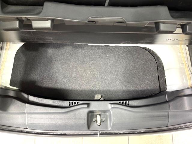 Ｎ－ＢＯＸカスタム Ｇ・Ｌパッケージ　衝突軽減　電動スライドドア　ＳＤナビ　バックカメラ　ｂｌｕｅｔｏｏｔｈ　フルセグ　ＥＴＣ　ＨＩＤヘッド　オートエアコン　オートライト　スマートキー　電動格納ミラー　バニティミラー　シガーソケット（41枚目）