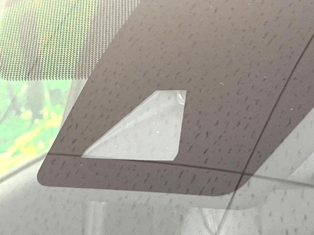 Ｃ－ＨＲ Ｇ　バックカメラ　衝突被害軽減システム　レーダークルーズ　禁煙車　ハーフレザーシート　コーナーセンサー　スマートキー　ＬＥＤヘッド　ビルトインＥＴＣ　純正１８インチアルミ　オートハイビーム　オートライト（3枚目）