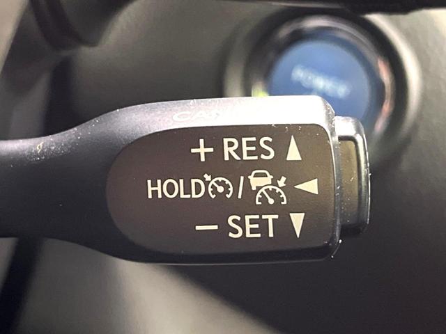 Ｃ－ＨＲ Ｇ　バックカメラ　衝突被害軽減システム　レーダークルーズ　禁煙車　ハーフレザーシート　コーナーセンサー　スマートキー　ＬＥＤヘッド　ビルトインＥＴＣ　純正１８インチアルミ　オートハイビーム　オートライト（6枚目）