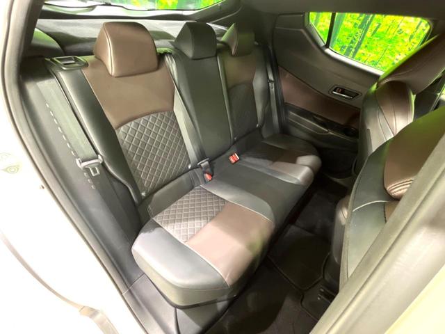 Ｃ－ＨＲ Ｇ　バックカメラ　衝突被害軽減システム　レーダークルーズ　禁煙車　ハーフレザーシート　コーナーセンサー　スマートキー　ＬＥＤヘッド　ビルトインＥＴＣ　純正１８インチアルミ　オートハイビーム　オートライト（12枚目）