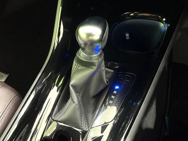 Ｃ－ＨＲ Ｇ　バックカメラ　衝突被害軽減システム　レーダークルーズ　禁煙車　ハーフレザーシート　コーナーセンサー　スマートキー　ＬＥＤヘッド　ビルトインＥＴＣ　純正１８インチアルミ　オートハイビーム　オートライト（26枚目）