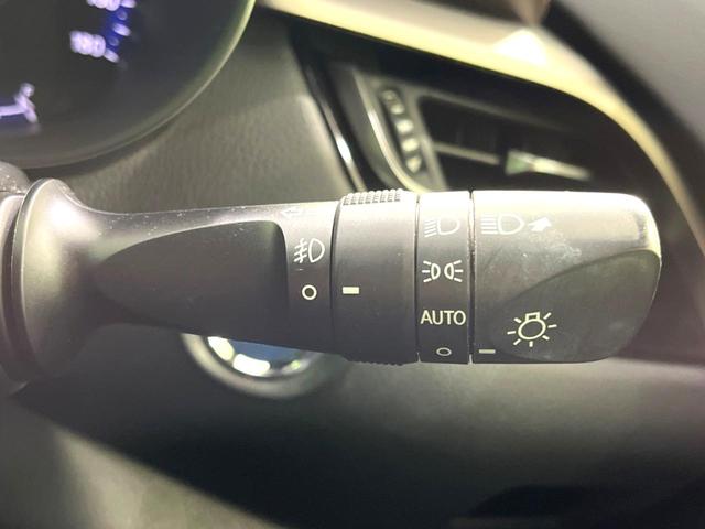 Ｃ－ＨＲ Ｇ　バックカメラ　衝突被害軽減システム　レーダークルーズ　禁煙車　ハーフレザーシート　コーナーセンサー　スマートキー　ＬＥＤヘッド　ビルトインＥＴＣ　純正１８インチアルミ　オートハイビーム　オートライト（31枚目）