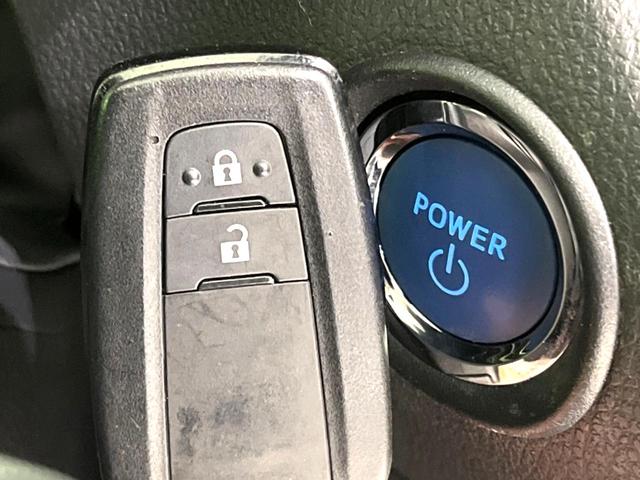 Ｃ－ＨＲ Ｇ　バックカメラ　衝突被害軽減システム　レーダークルーズ　禁煙車　ハーフレザーシート　コーナーセンサー　スマートキー　ＬＥＤヘッド　ビルトインＥＴＣ　純正１８インチアルミ　オートハイビーム　オートライト（40枚目）