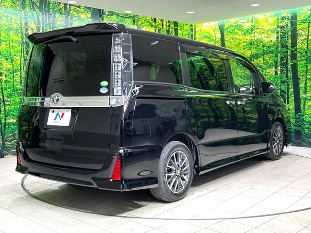 ヴォクシー ＺＳ　煌　両側電動スライドドア　後席モニター　ＡＬＰＩＮＥ製１０型ナビ　バックカメラ　衝突軽減　禁煙車　ドライブレコーダー　ビルトインＥＴＣ　クルコン　純正１６インチアルミ　デュアルエアコン　Ｂｌｕｅｔｏｏｔｈ（18枚目）