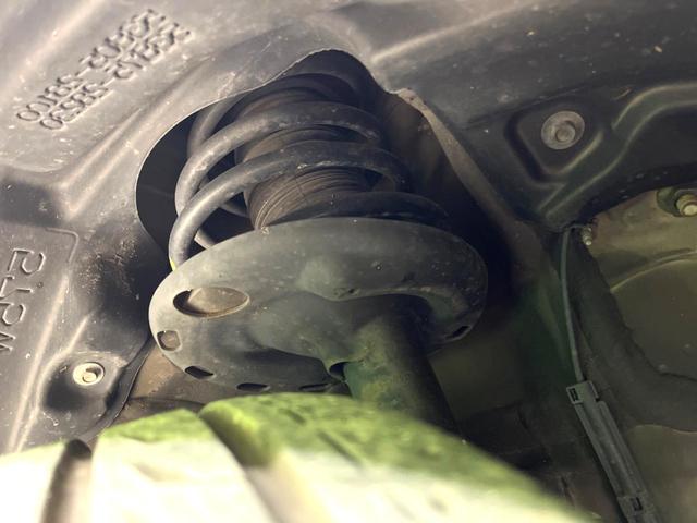 ヴォクシー ＺＳ　煌　両側電動スライドドア　後席モニター　ＡＬＰＩＮＥ製１０型ナビ　バックカメラ　衝突軽減　禁煙車　ドライブレコーダー　ビルトインＥＴＣ　クルコン　純正１６インチアルミ　デュアルエアコン　Ｂｌｕｅｔｏｏｔｈ（21枚目）