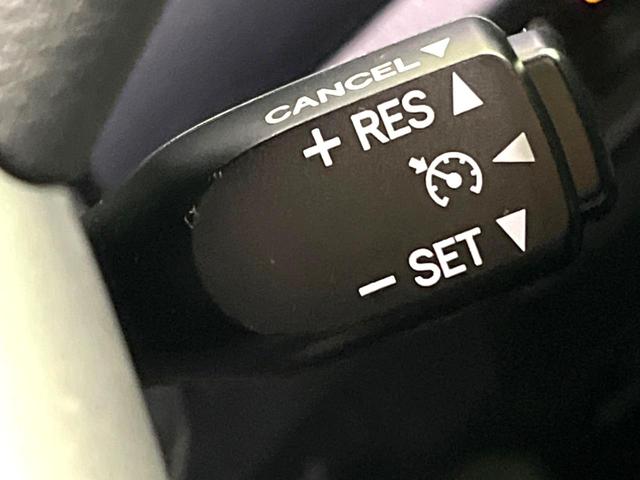 ヴォクシー ＺＳ　煌　両側電動スライドドア　後席モニター　ＡＬＰＩＮＥ製１０型ナビ　バックカメラ　衝突軽減　禁煙車　ドライブレコーダー　ビルトインＥＴＣ　クルコン　純正１６インチアルミ　デュアルエアコン　Ｂｌｕｅｔｏｏｔｈ（29枚目）