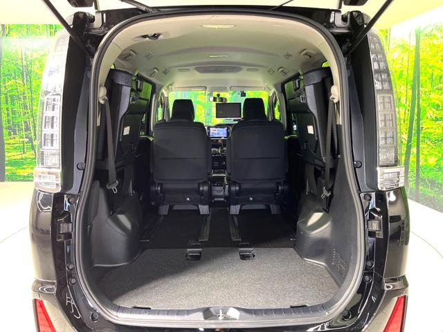 ヴォクシー ＺＳ　煌　両側電動スライドドア　後席モニター　ＡＬＰＩＮＥ製１０型ナビ　バックカメラ　衝突軽減　禁煙車　ドライブレコーダー　ビルトインＥＴＣ　クルコン　純正１６インチアルミ　デュアルエアコン　Ｂｌｕｅｔｏｏｔｈ（55枚目）