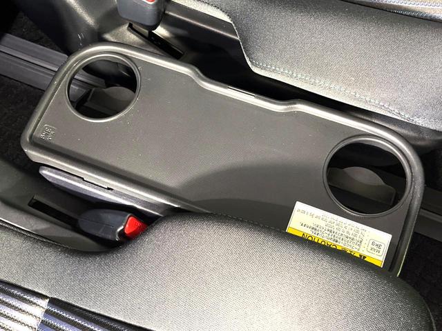 ヴォクシー ＺＳ　煌　両側電動スライドドア　後席モニター　ＡＬＰＩＮＥ製１０型ナビ　バックカメラ　衝突軽減　禁煙車　ドライブレコーダー　ビルトインＥＴＣ　クルコン　純正１６インチアルミ　デュアルエアコン　Ｂｌｕｅｔｏｏｔｈ（65枚目）