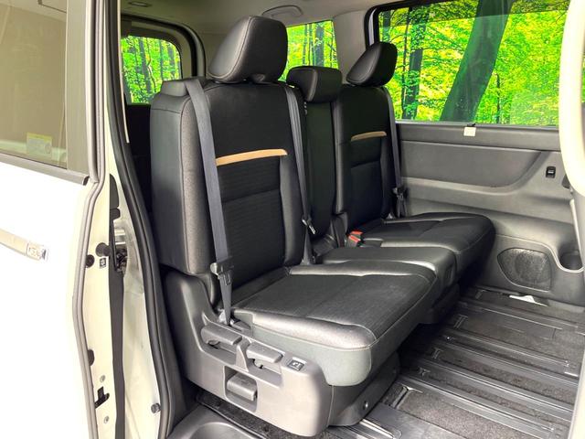 セレナ ハイウェイスターＶ　禁煙車　純正１２．３型ナビ　全周囲カメラ　両側ハンズフリーパワースライドドア　プロパイロット　ブラック２トーンルーフ　ＥＴＣ　レーンキープアシスト　オートハイビーム　リアオートエアコン　オートライト（9枚目）