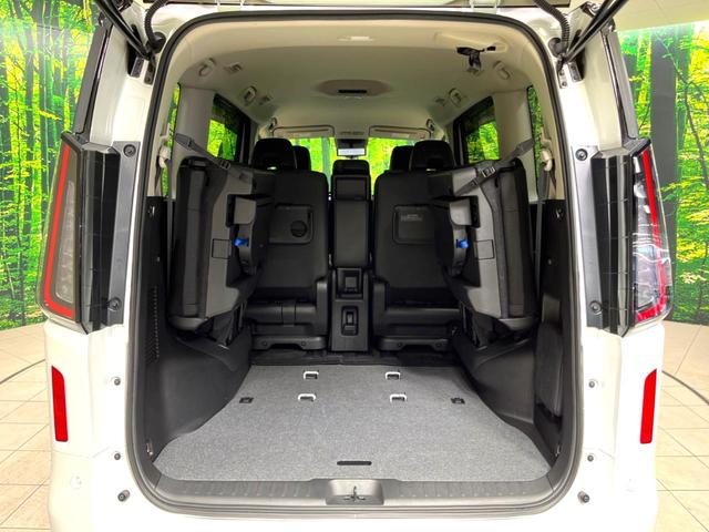 セレナ ハイウェイスターＶ　禁煙車　純正１２．３型ナビ　全周囲カメラ　両側ハンズフリーパワースライドドア　プロパイロット　ブラック２トーンルーフ　ＥＴＣ　レーンキープアシスト　オートハイビーム　リアオートエアコン　オートライト（11枚目）