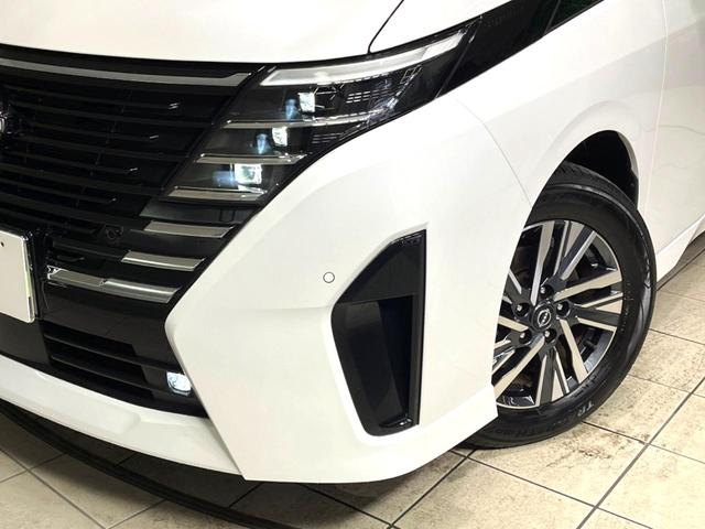 セレナ ハイウェイスターＶ　禁煙車　純正１２．３型ナビ　全周囲カメラ　両側ハンズフリーパワースライドドア　プロパイロット　ブラック２トーンルーフ　ＥＴＣ　レーンキープアシスト　オートハイビーム　リアオートエアコン　オートライト（13枚目）