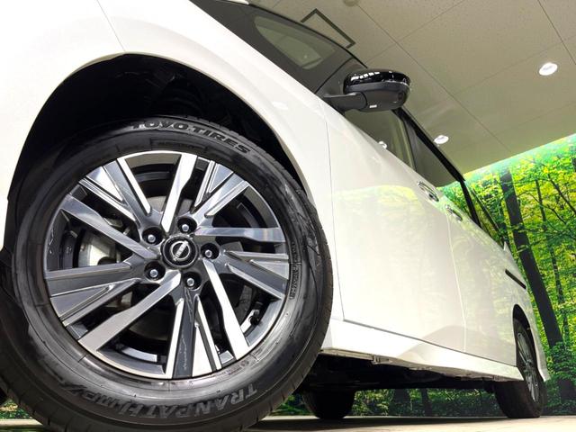 セレナ ハイウェイスターＶ　禁煙車　純正１２．３型ナビ　全周囲カメラ　両側ハンズフリーパワースライドドア　プロパイロット　ブラック２トーンルーフ　ＥＴＣ　レーンキープアシスト　オートハイビーム　リアオートエアコン　オートライト（14枚目）