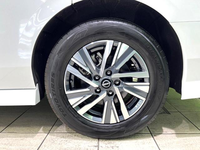 セレナ ハイウェイスターＶ　禁煙車　純正１２．３型ナビ　全周囲カメラ　両側ハンズフリーパワースライドドア　プロパイロット　ブラック２トーンルーフ　ＥＴＣ　レーンキープアシスト　オートハイビーム　リアオートエアコン　オートライト（40枚目）