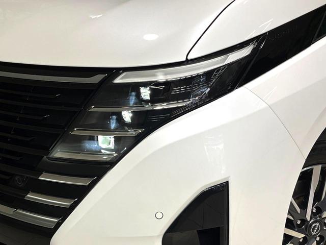 セレナ ハイウェイスターＶ　禁煙車　純正１２．３型ナビ　全周囲カメラ　両側ハンズフリーパワースライドドア　プロパイロット　ブラック２トーンルーフ　ＥＴＣ　レーンキープアシスト　オートハイビーム　リアオートエアコン　オートライト（41枚目）