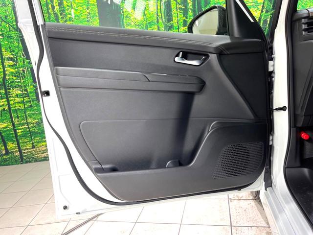 セレナ ハイウェイスターＶ　禁煙車　純正１２．３型ナビ　全周囲カメラ　両側ハンズフリーパワースライドドア　プロパイロット　ブラック２トーンルーフ　ＥＴＣ　レーンキープアシスト　オートハイビーム　リアオートエアコン　オートライト（52枚目）