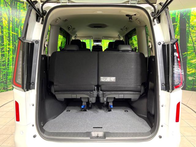 セレナ ハイウェイスターＶ　禁煙車　純正１２．３型ナビ　全周囲カメラ　両側ハンズフリーパワースライドドア　プロパイロット　ブラック２トーンルーフ　ＥＴＣ　レーンキープアシスト　オートハイビーム　リアオートエアコン　オートライト（56枚目）