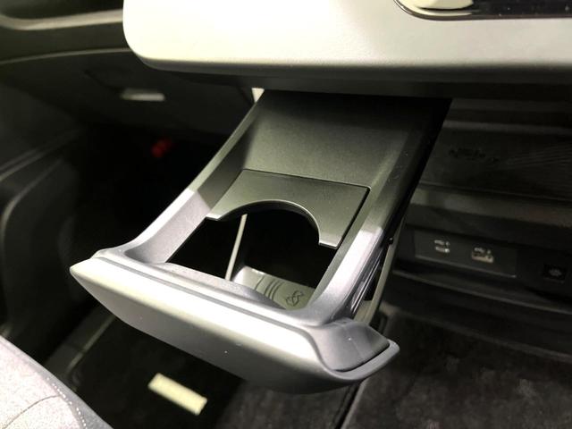 セレナ ハイウェイスターＶ　禁煙車　純正１２．３型ナビ　全周囲カメラ　両側ハンズフリーパワースライドドア　プロパイロット　ブラック２トーンルーフ　ＥＴＣ　レーンキープアシスト　オートハイビーム　リアオートエアコン　オートライト（70枚目）