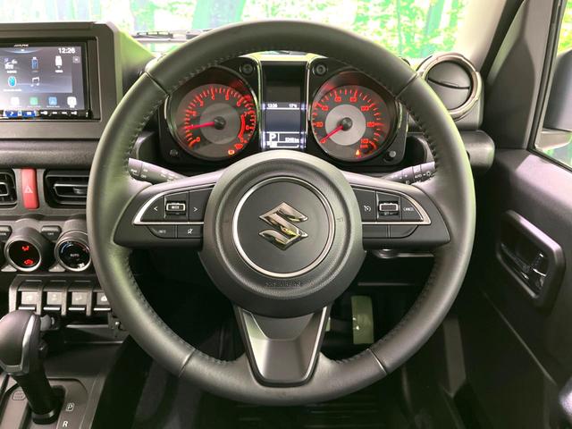 ジムニー ＸＣ　禁煙車　アルパイン製ナビ　衝突軽減装置　ドライブレコーダー　シートヒーター　ＵＳＢポート　クルーズコントロール　背面タイヤカバー　フォグランプ　ダウンヒルアシスト　ドラミラーヒーター　オートライト（11枚目）