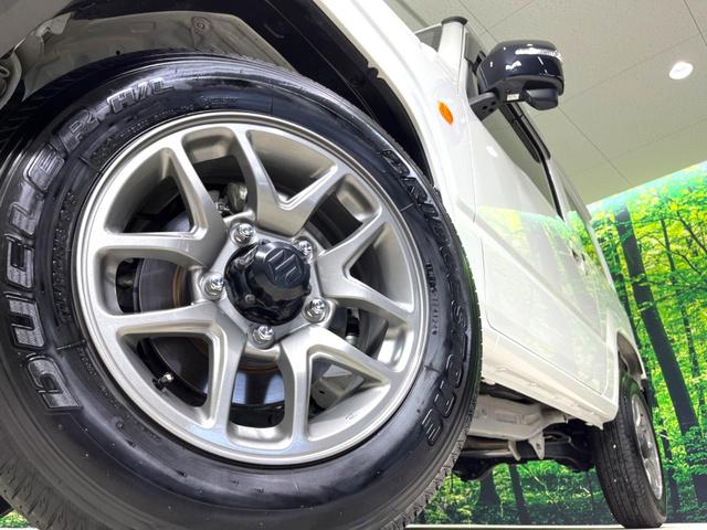 ジムニー ＸＣ　禁煙車　アルパイン製ナビ　衝突軽減装置　ドライブレコーダー　シートヒーター　ＵＳＢポート　クルーズコントロール　背面タイヤカバー　フォグランプ　ダウンヒルアシスト　ドラミラーヒーター　オートライト（13枚目）
