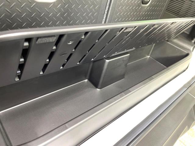 ジムニー ＸＣ　禁煙車　アルパイン製ナビ　衝突軽減装置　ドライブレコーダー　シートヒーター　ＵＳＢポート　クルーズコントロール　背面タイヤカバー　フォグランプ　ダウンヒルアシスト　ドラミラーヒーター　オートライト（45枚目）