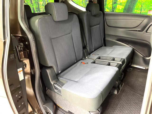 シエンタ Ｇ　純正ナビ　両側電動スライドドア　バックカメラ　衝突被害軽減システム　スマートキー　ビルトインＥＴＣ　オートエアコン　Ｂｌｕｅｔｏｏｔｈ　フルセグ　電動格納ミラー　横滑り防止装置　アイドリングストップ（9枚目）