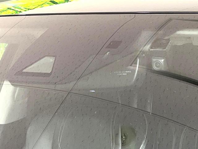 RX RX450hL 4WD 7人乗り パノラマルーフ 後席モニター 純正14型ディスプレイオーディオ 全周囲カメラ 衝突軽減 レーダークルーズ 禁煙車 レザーシート 前席シートエアコン コーナーセンサー LEDヘッド(4枚目)