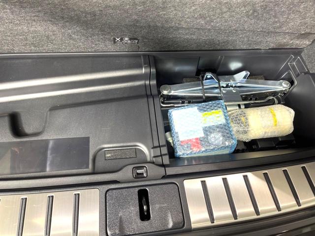 RX RX450hL 4WD 7人乗り パノラマルーフ 後席モニター 純正14型ディスプレイオーディオ 全周囲カメラ 衝突軽減 レーダークルーズ 禁煙車 レザーシート 前席シートエアコン コーナーセンサー LEDヘッド(59枚目)