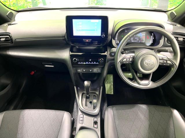 ヤリスクロス Ｚ　純正８型ディスプレイオーディオ　全周囲カメラ　衝突軽減　禁煙車　レーダークルーズ　ドラレコ　ＥＴＣ　ブラインドスポットモニター　ＬＥＤヘッドライト　オートライト　前席シートヒーター（2枚目）