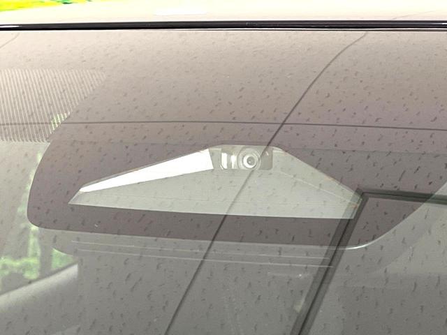 ヤリスクロス Ｚ　純正８型ディスプレイオーディオ　全周囲カメラ　衝突軽減　禁煙車　レーダークルーズ　ドラレコ　ＥＴＣ　ブラインドスポットモニター　ＬＥＤヘッドライト　オートライト　前席シートヒーター（3枚目）