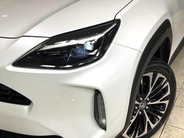 ヤリスクロス Ｚ　純正８型ディスプレイオーディオ　全周囲カメラ　衝突軽減　禁煙車　レーダークルーズ　ドラレコ　ＥＴＣ　ブラインドスポットモニター　ＬＥＤヘッドライト　オートライト　前席シートヒーター（9枚目）