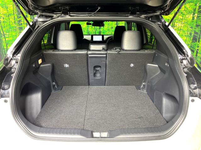 ヤリスクロス Ｚ　純正８型ディスプレイオーディオ　全周囲カメラ　衝突軽減　禁煙車　レーダークルーズ　ドラレコ　ＥＴＣ　ブラインドスポットモニター　ＬＥＤヘッドライト　オートライト　前席シートヒーター（13枚目）